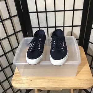 Superga 2750 Cotu Women Sneakers in Canvas in Navy and White